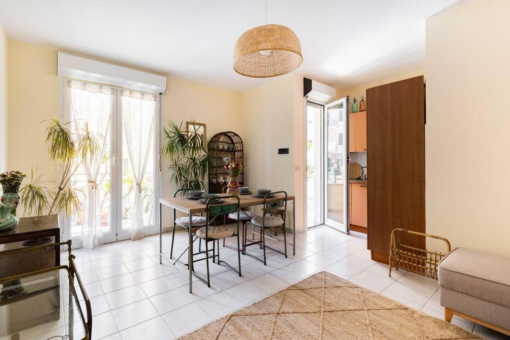 Centrale Vicino Spiagge E Ciclabile + Box-Auto ! Apartment Arma di Taggia Exterior photo